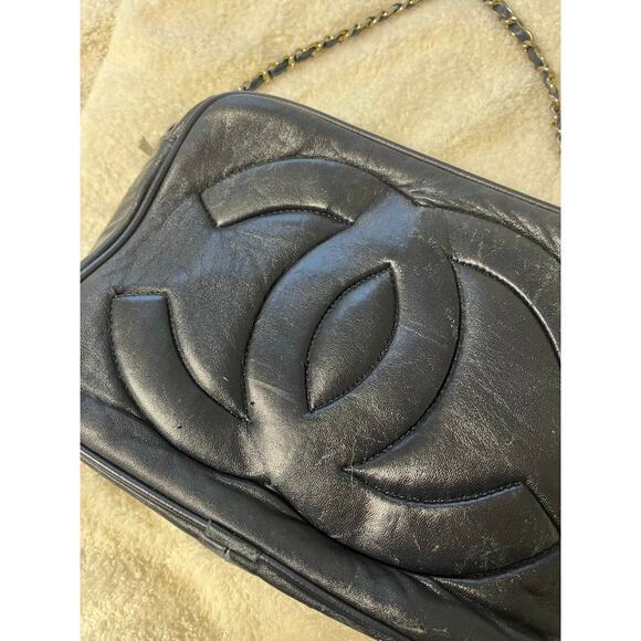 Chanel Coco Mark Fringe Chain Shoulder Bag Pouch Pochette Black Gold Metal - Picture 2 of 6